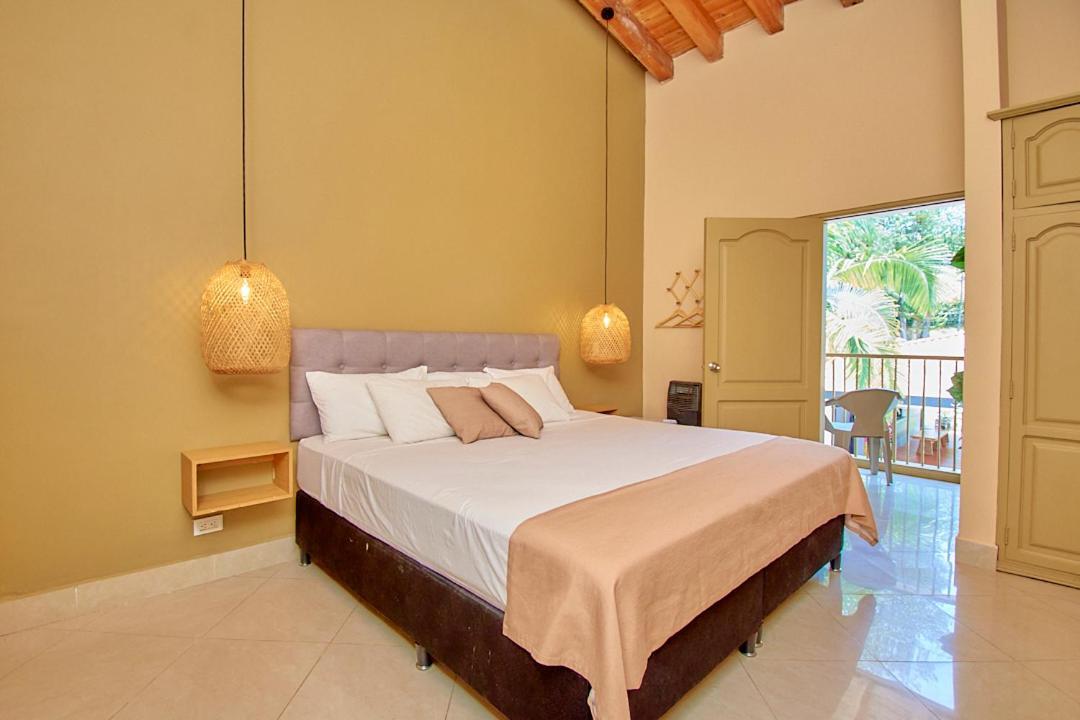 Mansion By Bernalo Hotels กัวตาเป ภายนอก รูปภาพ