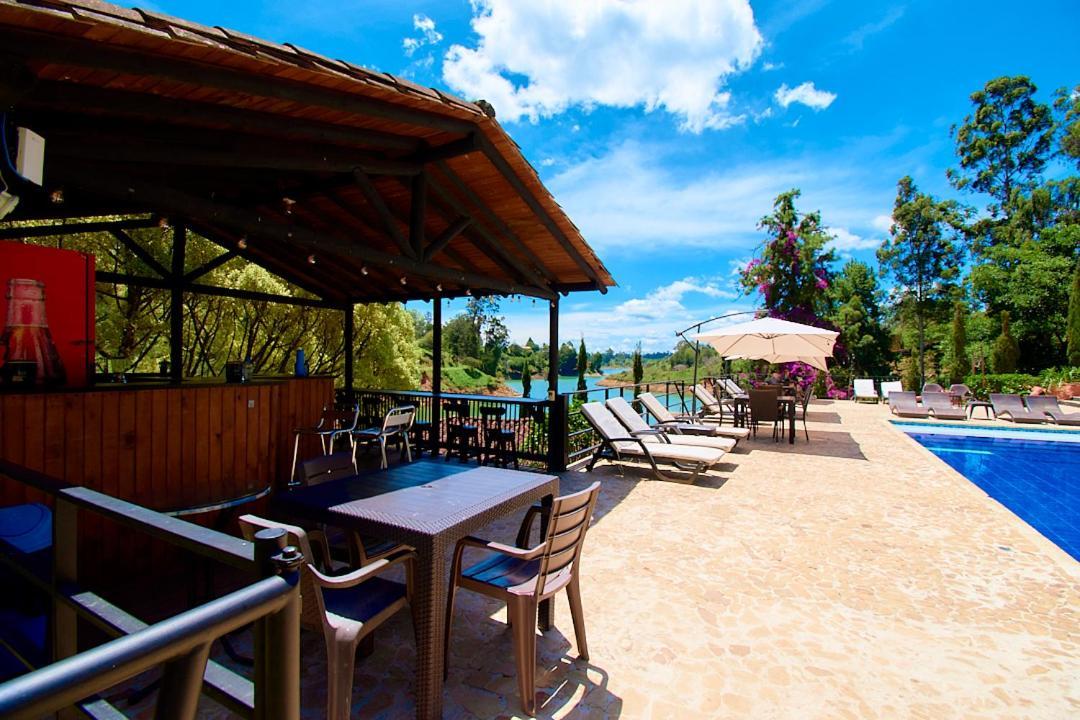 Mansion By Bernalo Hotels กัวตาเป ภายนอก รูปภาพ