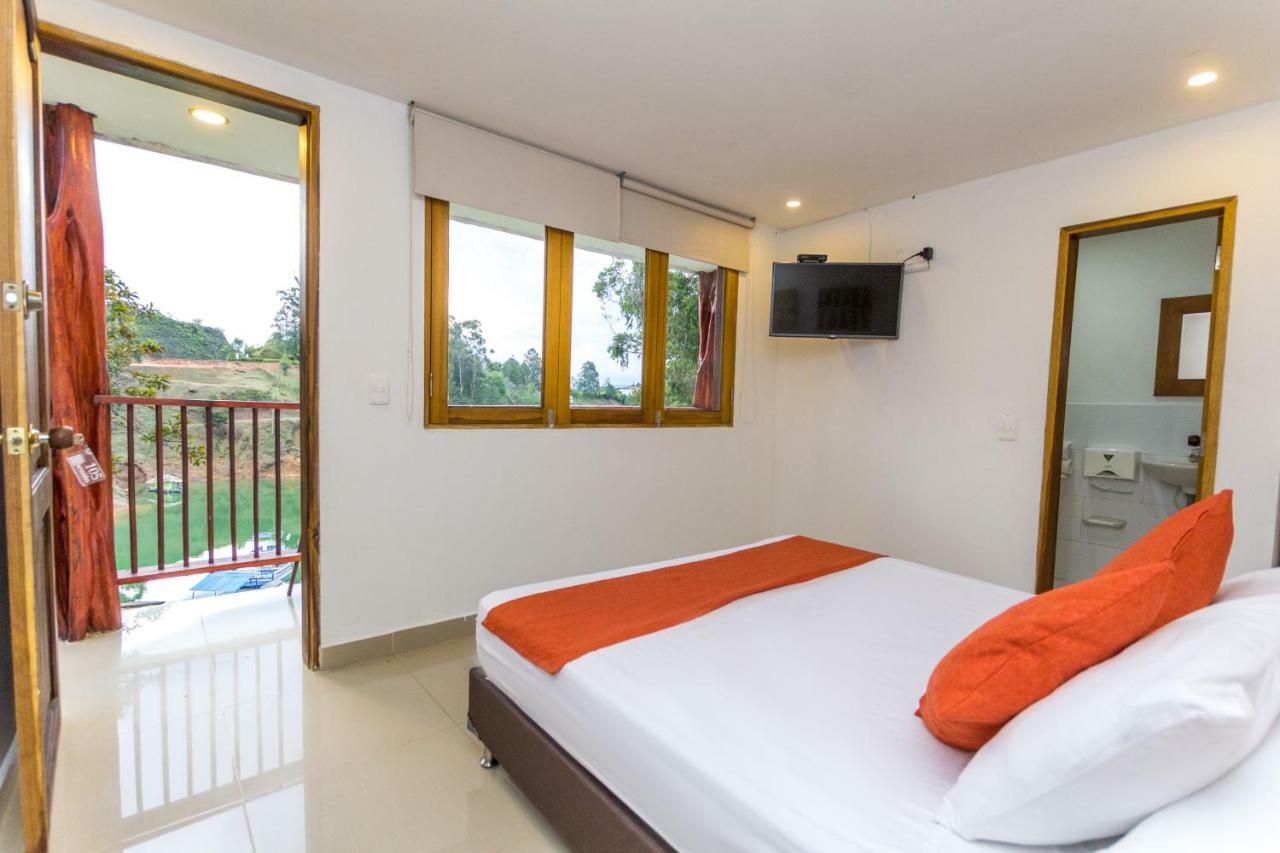 Mansion By Bernalo Hotels กัวตาเป ภายนอก รูปภาพ